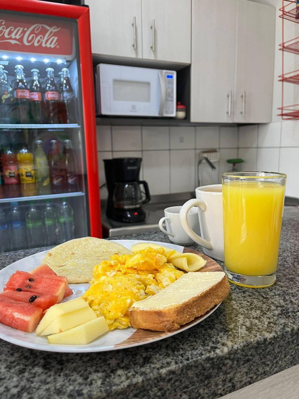 Hotel Inter Del Cafe Перейра Екстериор снимка